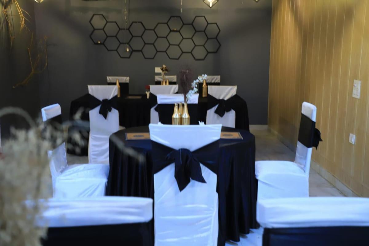 Hotel Amour By Rpi นิวเดลี ภายนอก รูปภาพ