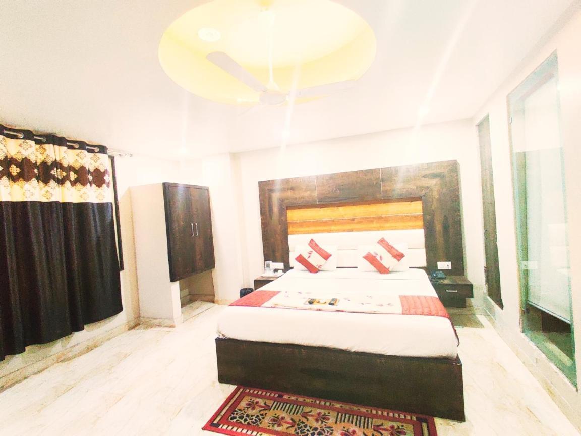 Hotel Amour By Rpi นิวเดลี ภายนอก รูปภาพ